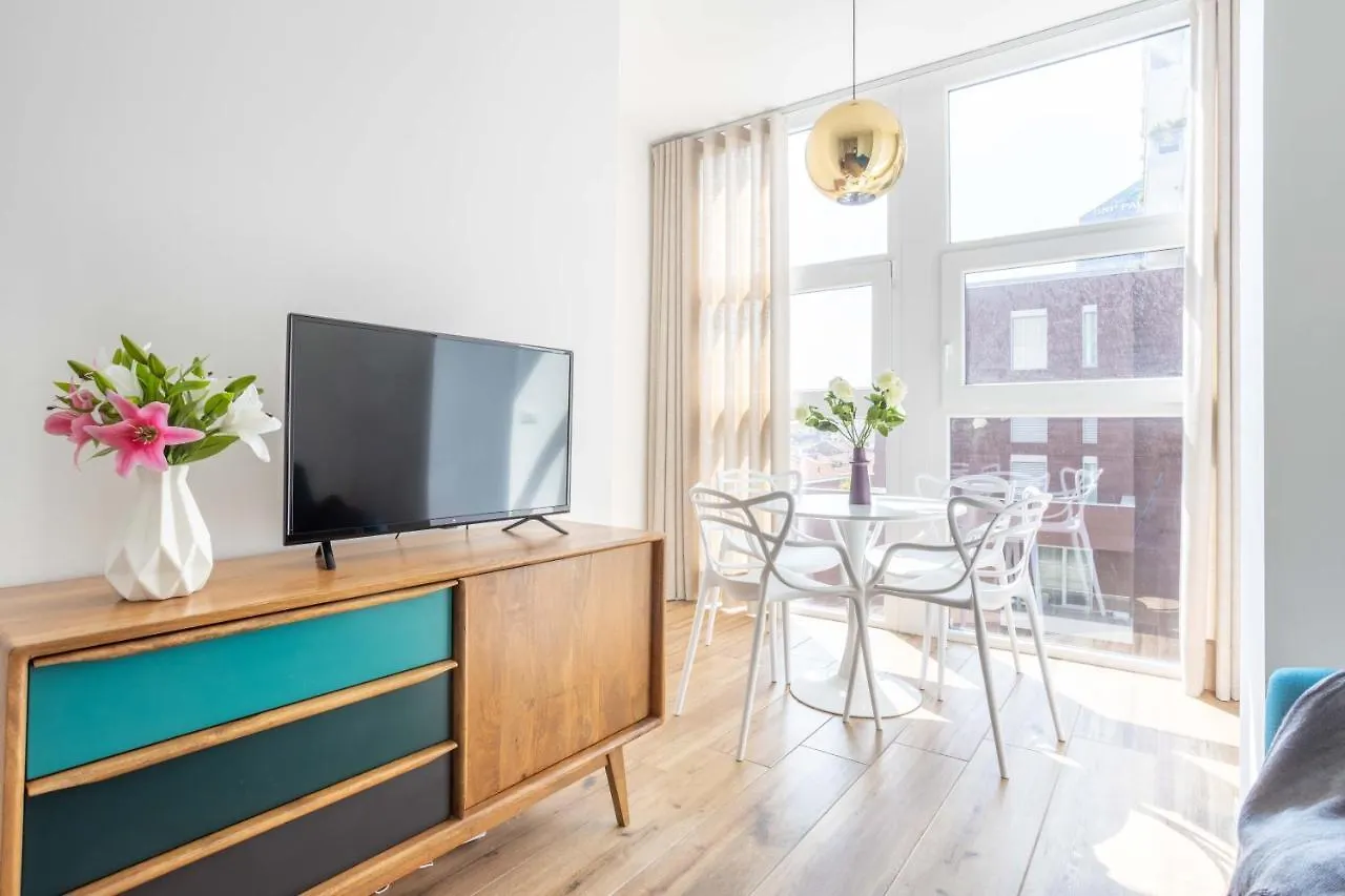 Sunlit 1 Bedroom Apt Via Pirelli Milan 0*,  Italy