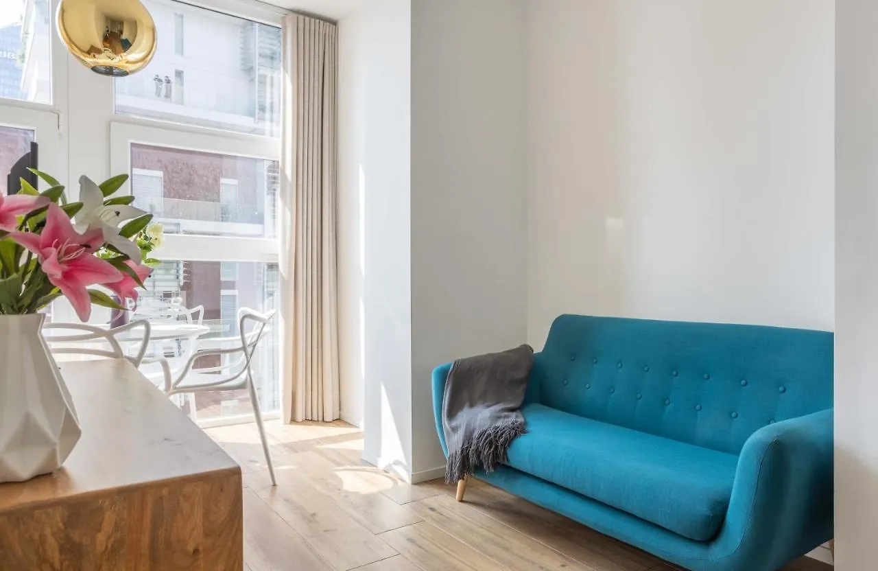 Sunlit 1 Bedroom Apt Via Pirelli Milan Italy