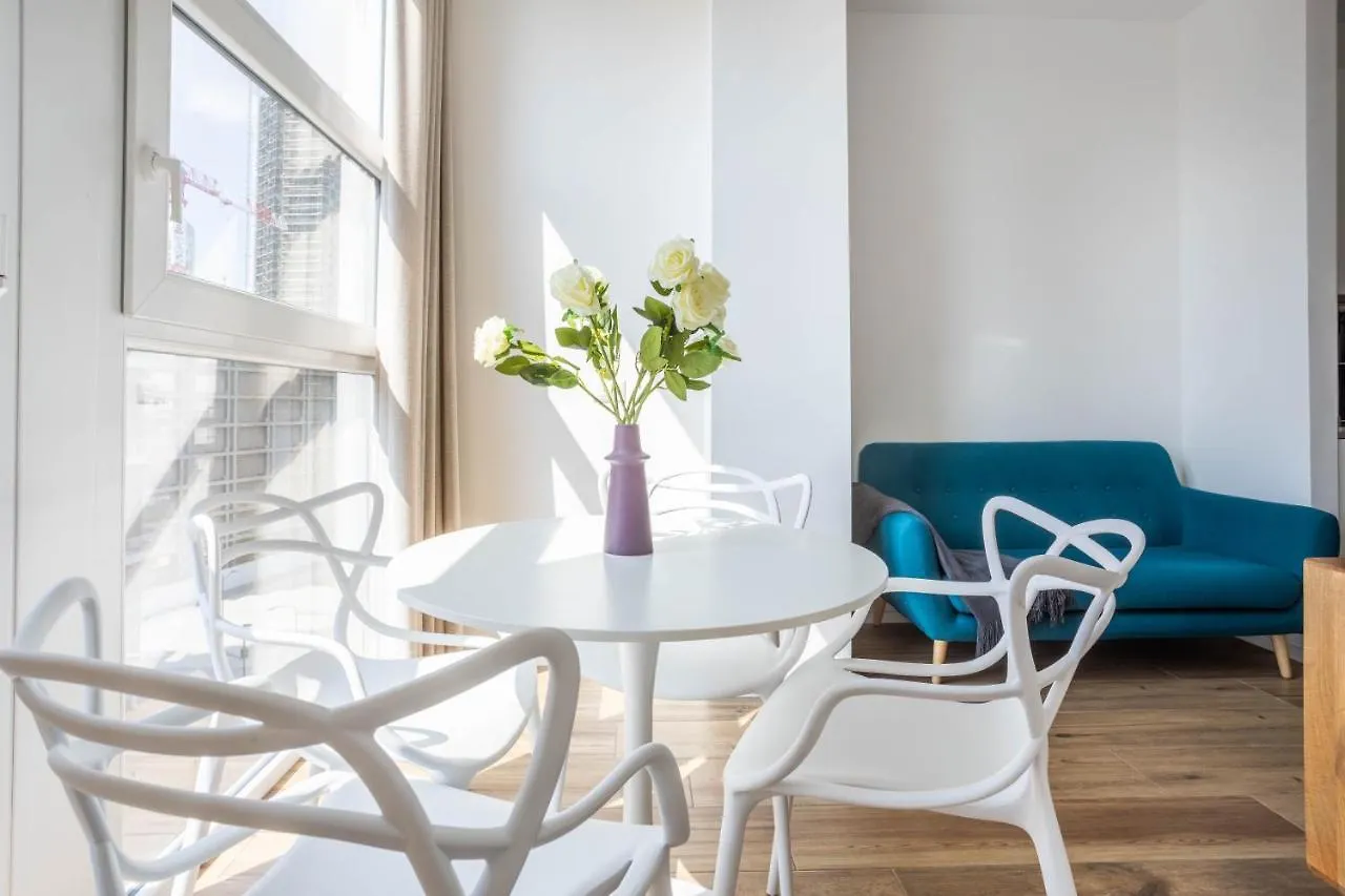 Sunlit 1 Bedroom Apt Via Pirelli Milan