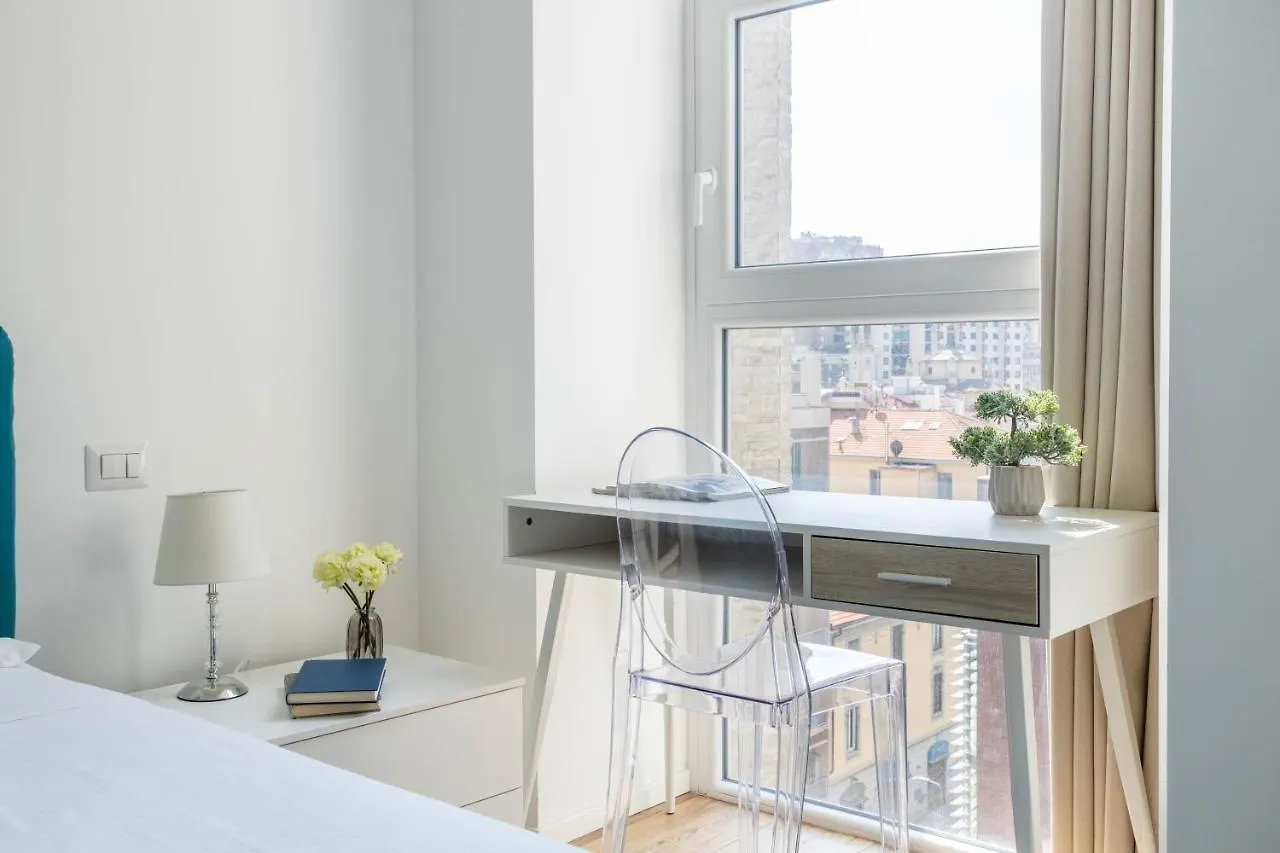 Sunlit 1 Bedroom Apt Via Pirelli Milan Apartment